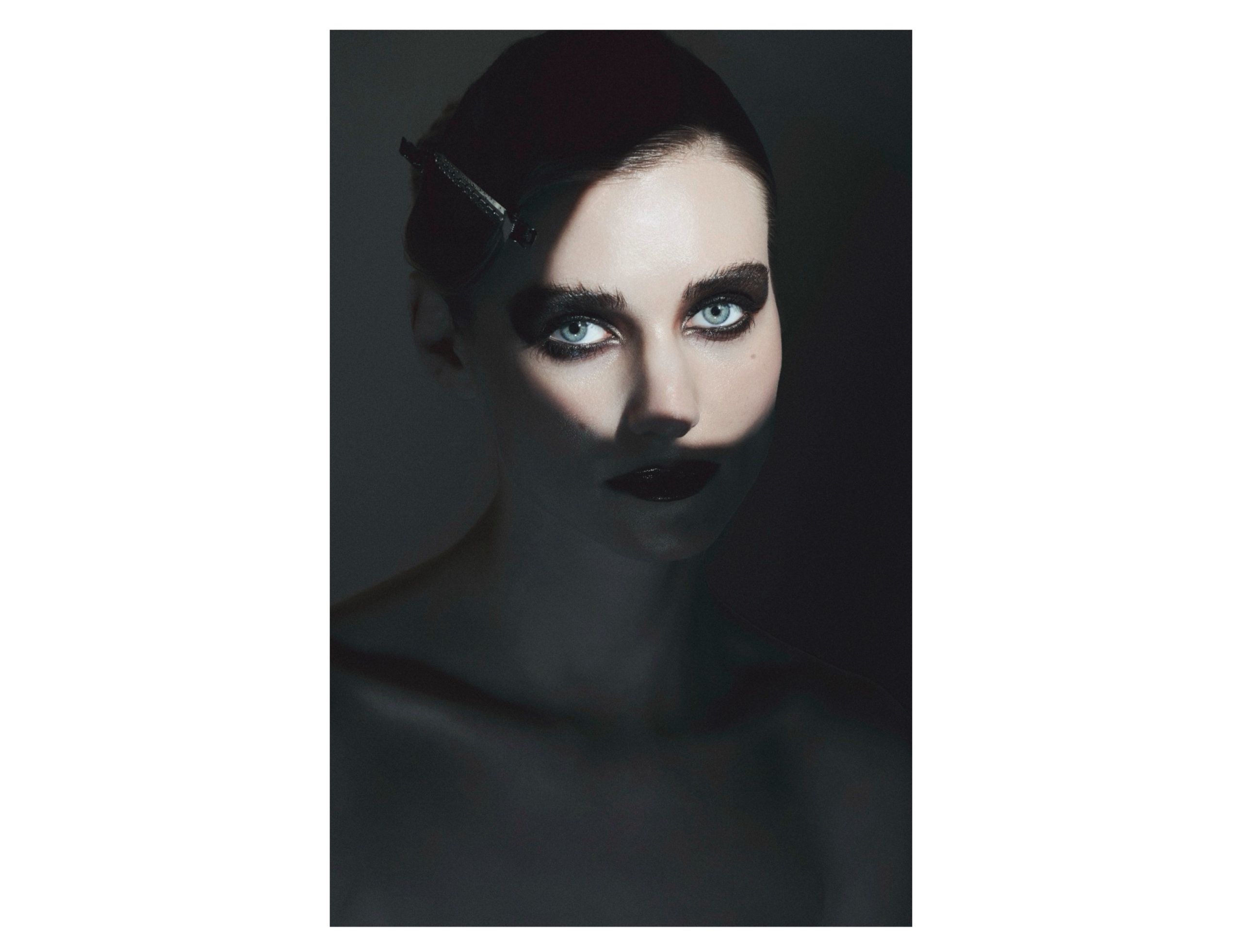 38 Daniela Glunz - The glitch5