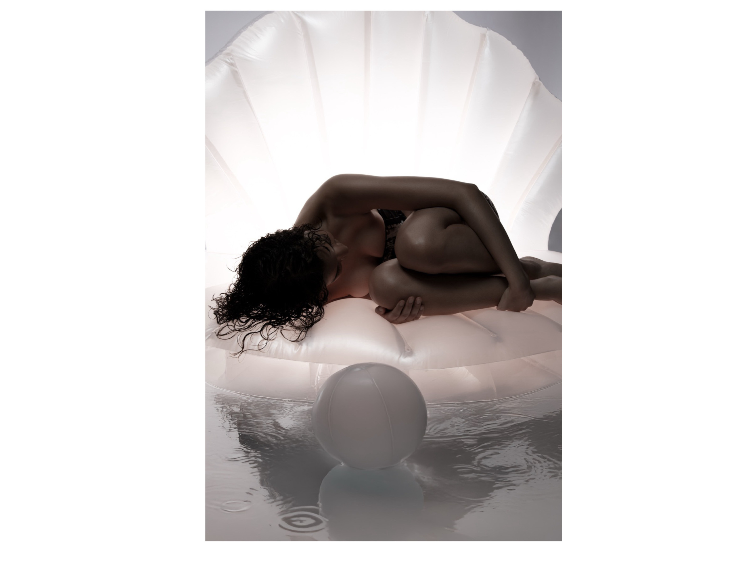 42 LucaLuca Studio - Venus In A Pretty Shell10