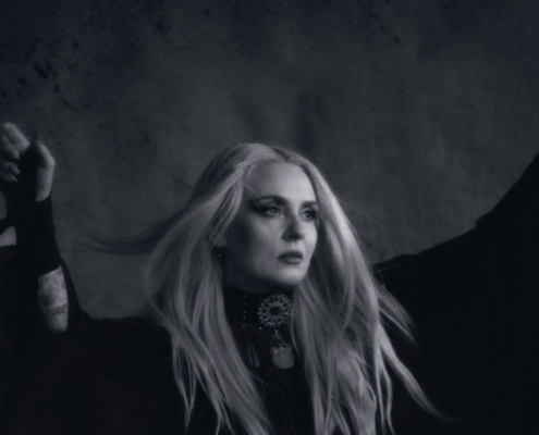 In her own language / EIVØR