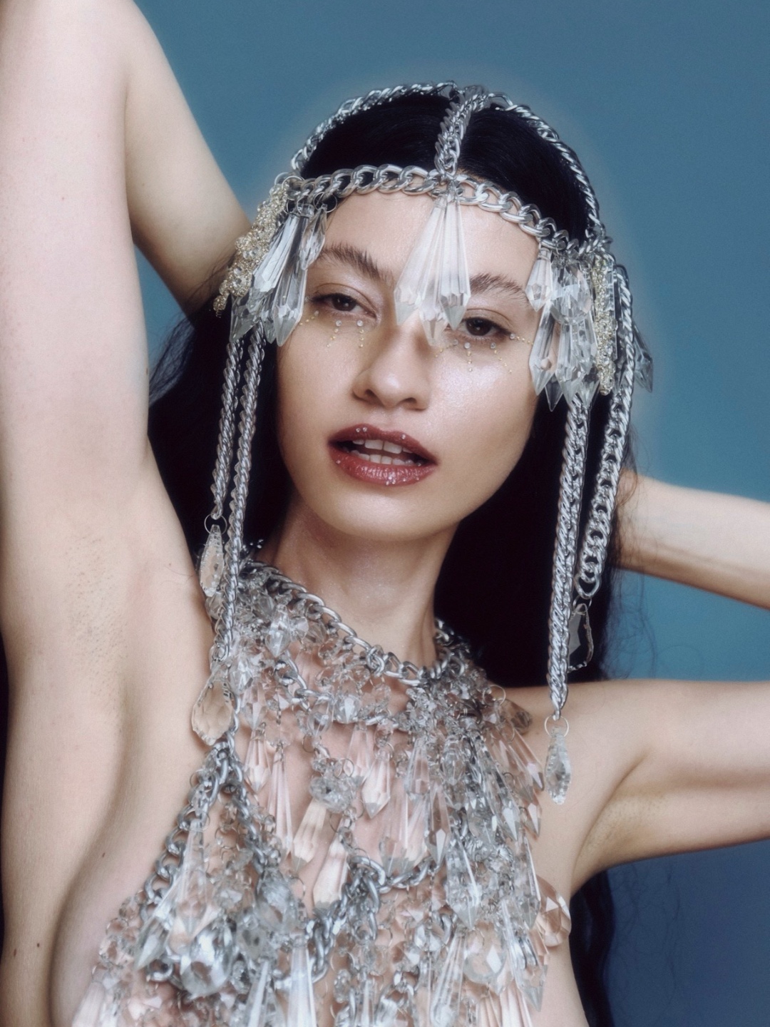 "Liquid Diamonds" is out now on @nastymagazine Photography & Creative Direction: @esther_galvan Makeup & Hair: @evaq